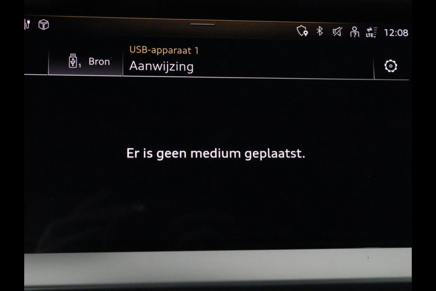 Audi A3 40 TFSIe Business edition | Adaptive cruise | Sportstoelen | Carplay | Virtual Cockpit | Audi Sound | Climate control | Navigatie | Full LED | PHEV | Plug In