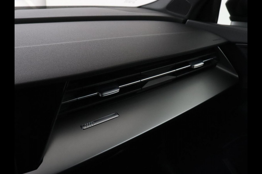 Audi A3 40 TFSIe Business edition | Adaptive cruise | Sportstoelen | Carplay | Virtual Cockpit | Audi Sound | Climate control | Navigatie | Full LED | PHEV | Plug In