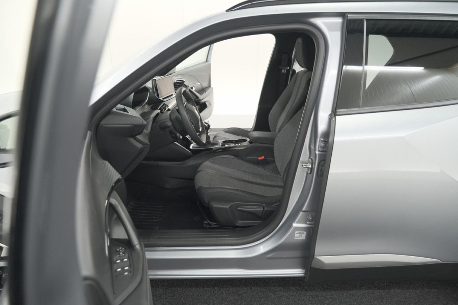 Peugeot 2008 PureTech 100 Allure | Camera | Navigatie | Parkeersensoren | Apple Carplay