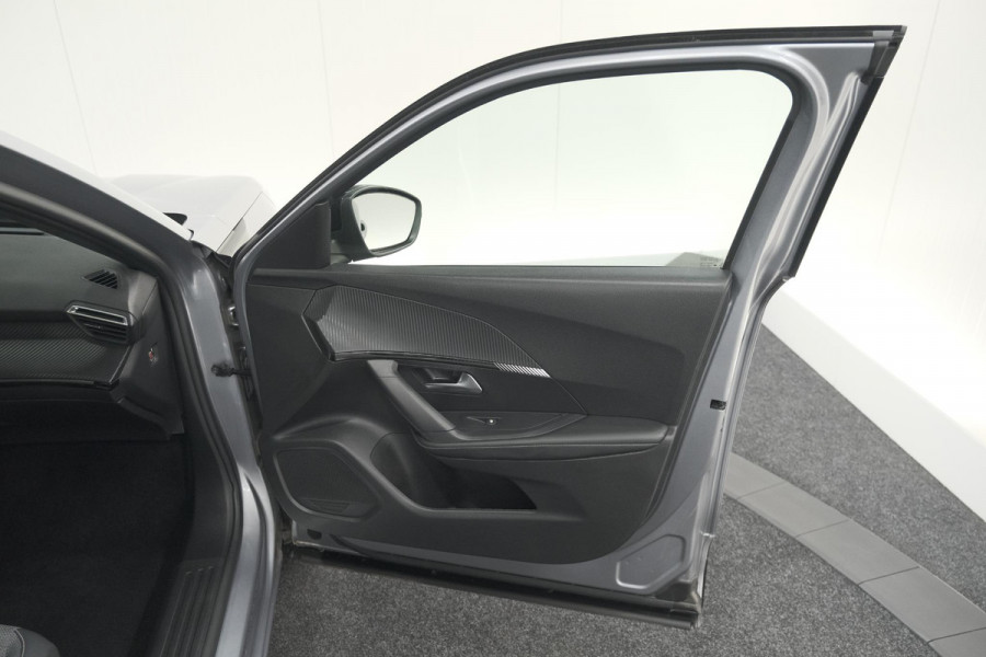 Peugeot 2008 PureTech 100 Allure | Camera | Navigatie | Parkeersensoren | Apple Carplay