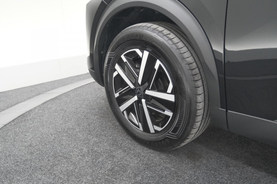 Peugeot e-2008 EV Active 50 kWh | Parkeersensoren | Apple Carplay | Climate Control