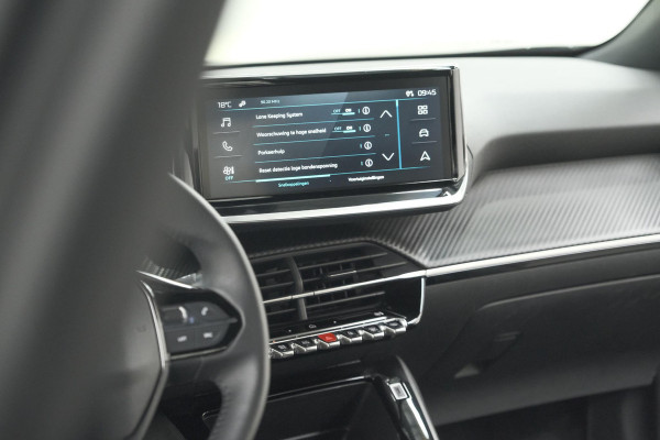 Peugeot e-2008 EV Active 50 kWh | Parkeersensoren | Apple Carplay | Climate Control