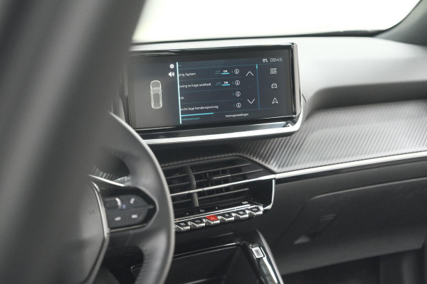 Peugeot e-2008 EV Active 50 kWh | Parkeersensoren | Apple Carplay | Climate Control