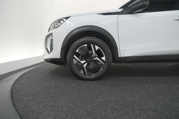 Peugeot 2008 PureTech 130 EAT8 GT | Camera | Apple Carplay | Parkeersensoren | 17 Inch Lichtmetalen Velgen