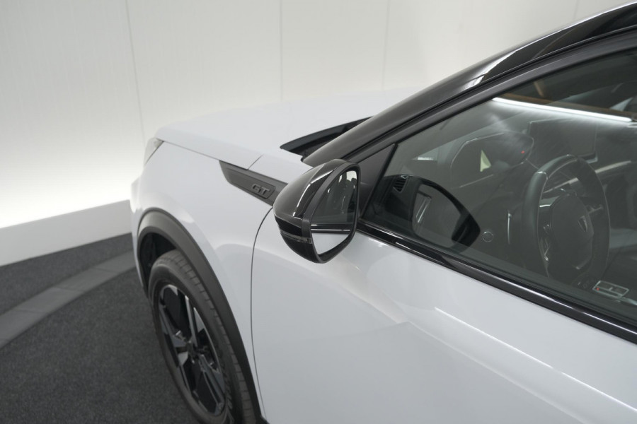 Peugeot 2008 PureTech 130 EAT8 GT | Camera | Apple Carplay | Parkeersensoren | 17 Inch Lichtmetalen Velgen