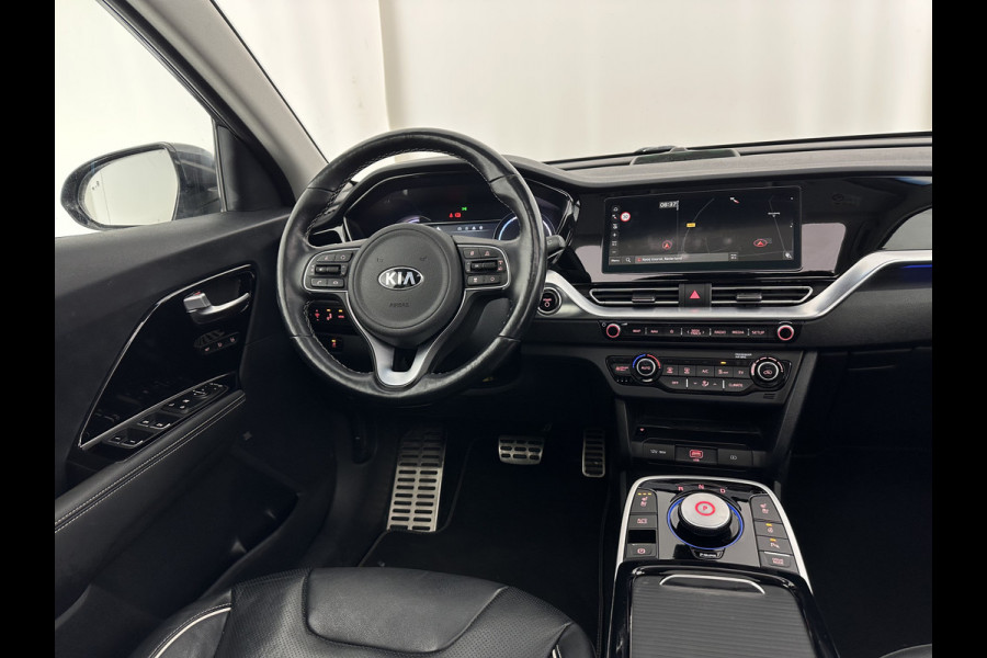 Kia e-Niro ExecutiveLine 64 kWh [ 3-Fase ] {SOH-100%} (INCL-BTW) Aut.*HEATPUMP | PANO | LEATHER | FULL-LED | NAVI-FULLMAP | ADAPTIVE-CRUISE | CAMERA | MEMORY-PACK | LANE-ASSIST | KEYLESS | DIGI-COCKPIT | PRIVACYGLASS | SHIFTPADDLES | TOWBAR | 17