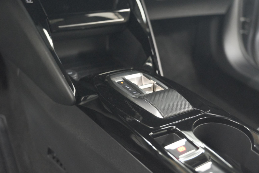 Peugeot 2008 Hybrid 136 e-DCS6 Allure | 360 Camera | Dodehoekdetectie | Navigatie | Adaptieve Cruise Control