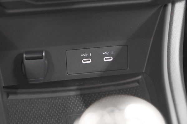 Renault Captur TCe 90 Techno | Nieuw Model | Camera | Harman Kardon | Apple Carplay | Parkeersensoren | 18 Inch Lichtmetalen Velgen