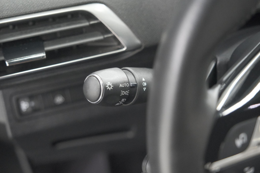 Peugeot 3008 1.6 HYbrid 180 Allure Pack Business | Camera | Apple Carplay | Navigatie