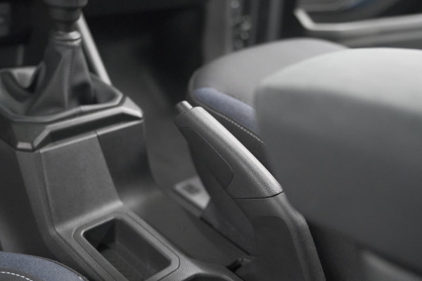 Dacia Duster Mild Hybrid 130 Expression | Camera | Stoelverwarming | Apple Carplay | Navigatie