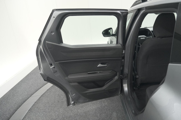Dacia Duster Mild Hybrid 130 Expression | Camera | Stoelverwarming | Apple Carplay | Navigatie