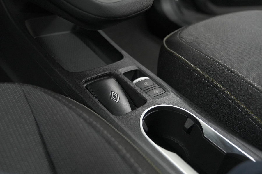 Renault Captur Mild Hybrid 160 EDC Techno | Pack Winter | Camera | Adaptieve Cruise Control | Apple Carplay