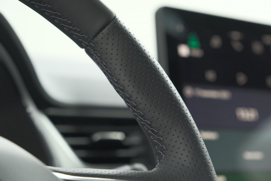 Renault Captur Mild Hybrid 160 EDC Techno | Pack Winter | Camera | Adaptieve Cruise Control | Apple Carplay