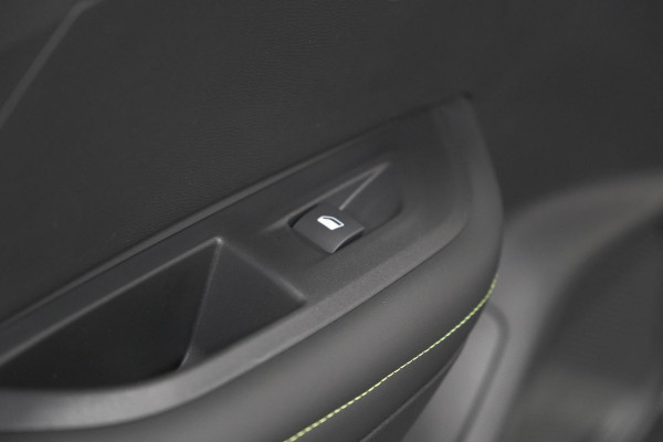 Peugeot 2008 Hybrid 145 e-DCS6 GT | 360 Camera | Adaptieve Cruise Control | Navigatie | Dodehoekdetectie