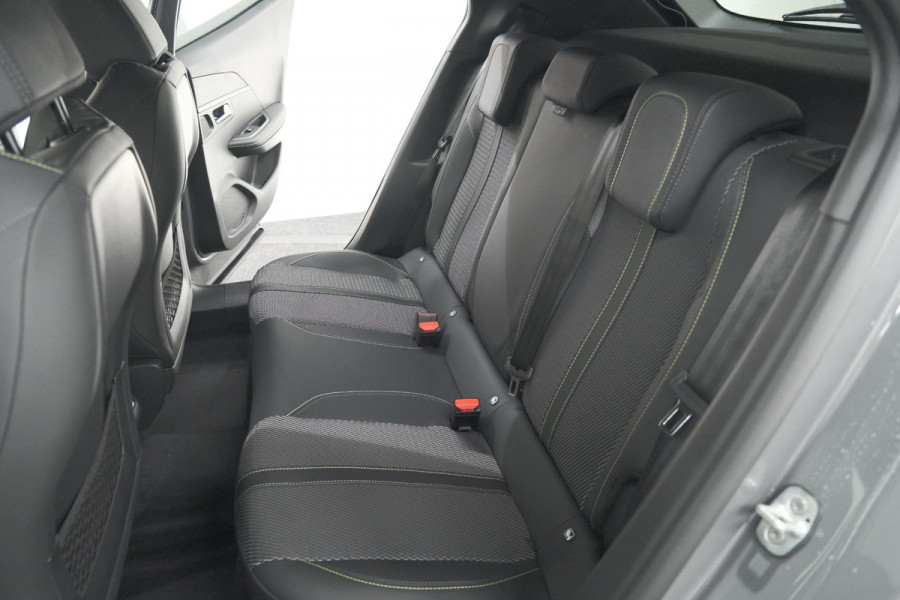 Peugeot 2008 Hybrid 145 e-DCS6 GT | 360 Camera | Adaptieve Cruise Control | Navigatie | Dodehoekdetectie