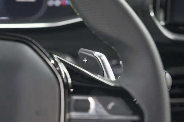 Peugeot 2008 Hybrid 145 e-DCS6 GT | 360 Camera | Adaptieve Cruise Control | Navigatie | Dodehoekdetectie