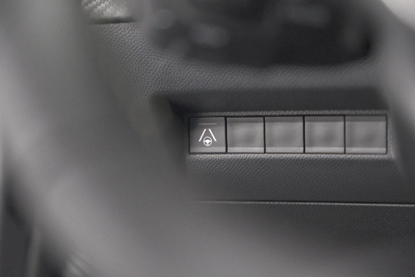 Peugeot 2008 Hybrid 145 e-DCS6 GT | 360 Camera | Adaptieve Cruise Control | Navigatie | Dodehoekdetectie