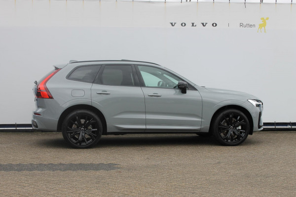 Volvo XC60 T8 Plug-in hybrid 455PK AWD Plus Black Edition Head-up display / Panoramisch schuif-kanteldak / Luchtvering / Trekhaak / 360graden camera / Google Infotainment