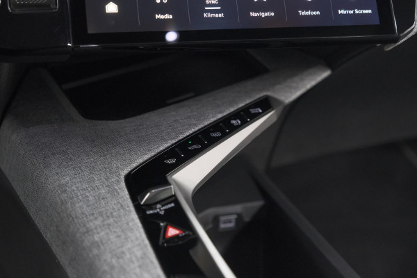 Peugeot 3008 1.2 Hybrid 136 e-DSC6 Allure | Camera | Stoelverwarming | Navigatie | Apple Carplay