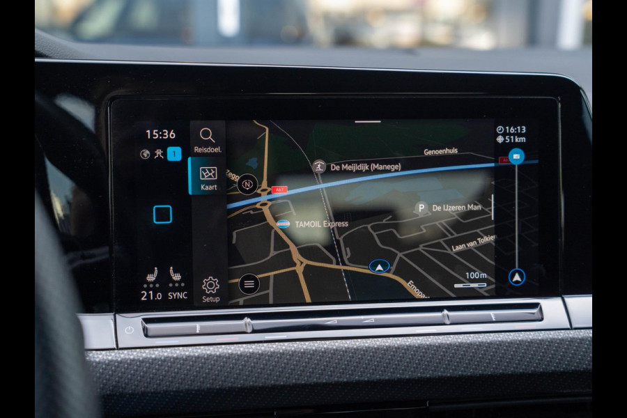 Volkswagen Golf 2.0 TSI R-line / 190PK / Pano / IQ / Black style / H&K / Keyless / Stoel+Stuurverwarming / DAB+