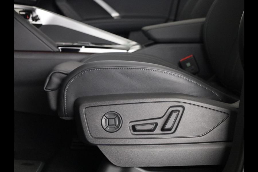 Audi Q5 2.0 TFSI e-hybrid quattro S edition Competition 367pk | Tech Plus Pakket | MMI experience pro | Glazen panoramadak | Tech plus | Privacy glas |