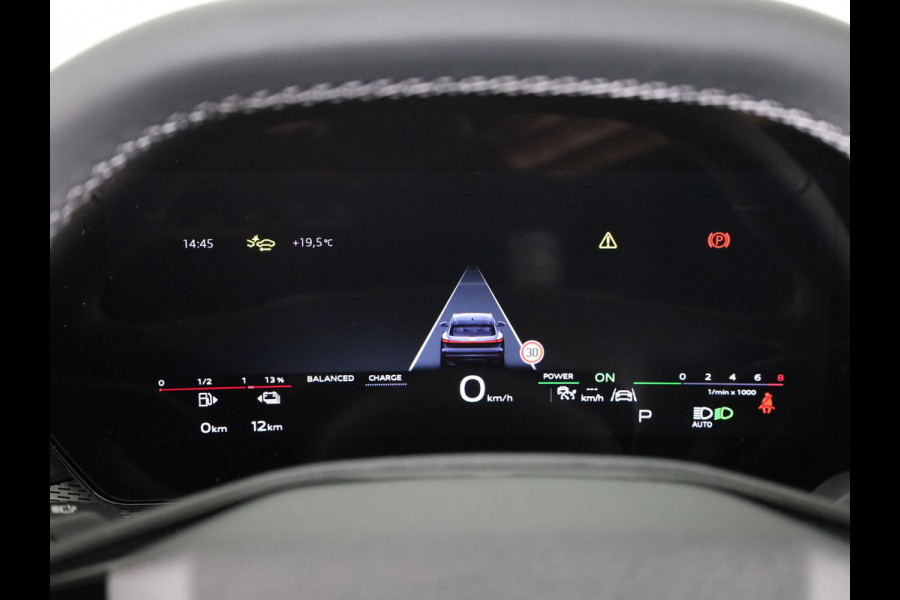 Audi Q5 2.0 TFSI e-hybrid quattro S edition Competition 367pk | Tech Plus Pakket | MMI experience pro | Glazen panoramadak | Tech plus | Privacy glas |
