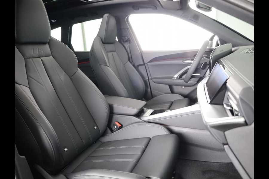 Audi Q5 2.0 TFSI e-hybrid quattro S edition Competition 367pk | Tech Plus Pakket | MMI experience pro | Glazen panoramadak | Tech plus | Privacy glas |