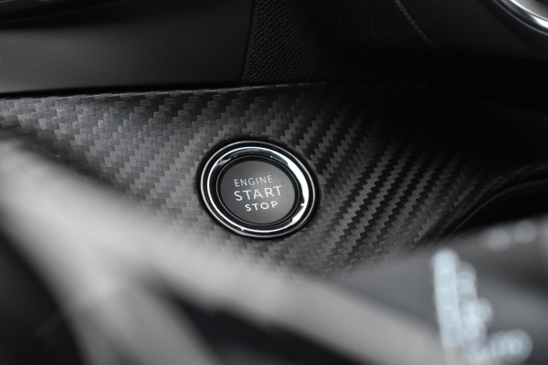 Peugeot 208 1.2 PureTech 100PK Allure Pack | 360 Camera | Navi | Adapt. Cruise | LED | Incl. garantie