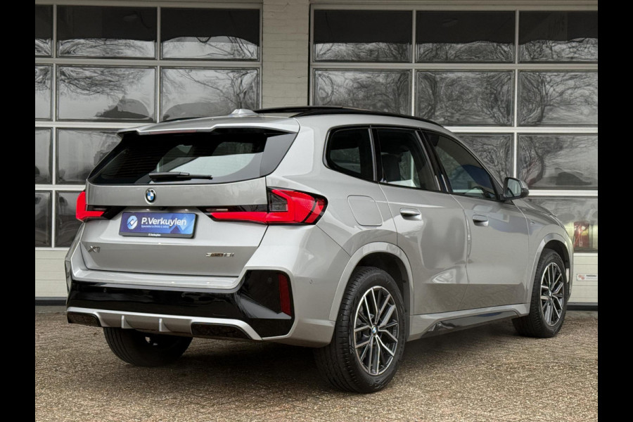 BMW X1 sDrive18i M SPORT | PANORAMA | PREMIUM PACK | ADAPT. CRUISE | KEYLESS ENTRY | STOELVERWARMING |