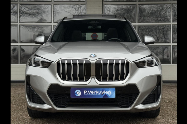 BMW X1 sDrive18i M SPORT | PANORAMA | PREMIUM PACK | ADAPT. CRUISE | KEYLESS ENTRY | STOELVERWARMING |