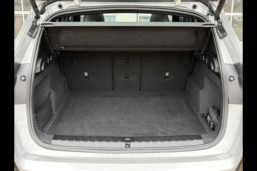 BMW X1 sDrive18i M SPORT | PANORAMA | PREMIUM PACK | ADAPT. CRUISE | KEYLESS ENTRY | STOELVERWARMING |