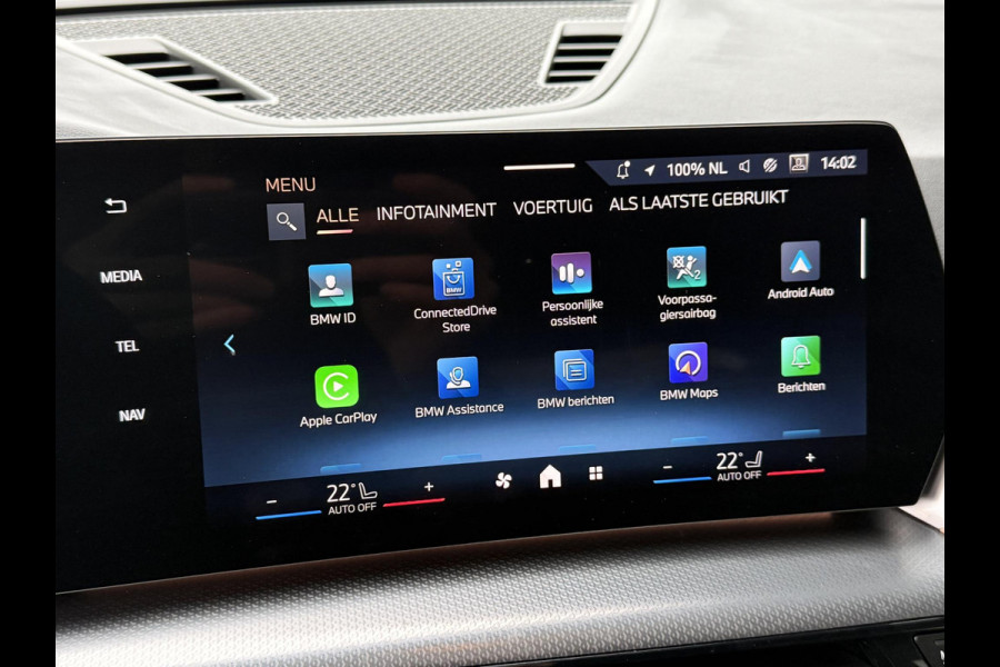 BMW X1 sDrive18i M SPORT | PANORAMA | PREMIUM PACK | ADAPT. CRUISE | KEYLESS ENTRY | STOELVERWARMING |