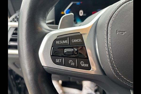 BMW X5 xDrive50e M-Sport PANORAMADAK HARMAN KARDON 360 CAMERA 22 INCH VELGEN LUCHTVERING