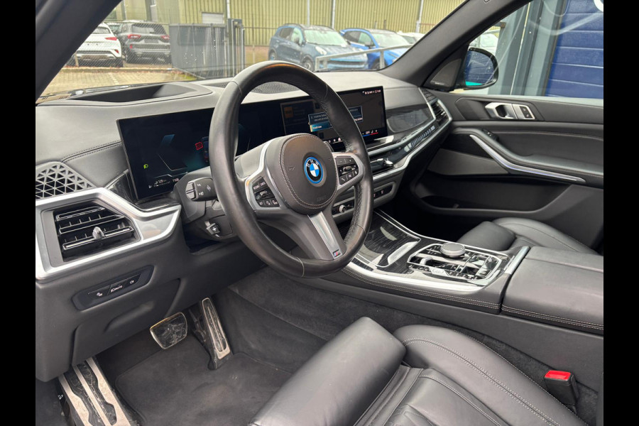 BMW X5 xDrive50e M-Sport PANORAMADAK HARMAN KARDON 360 CAMERA 22 INCH VELGEN LUCHTVERING