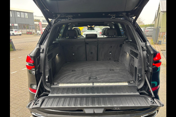 BMW X5 xDrive50e M-Sport PANORAMADAK HARMAN KARDON 360 CAMERA 22 INCH VELGEN LUCHTVERING