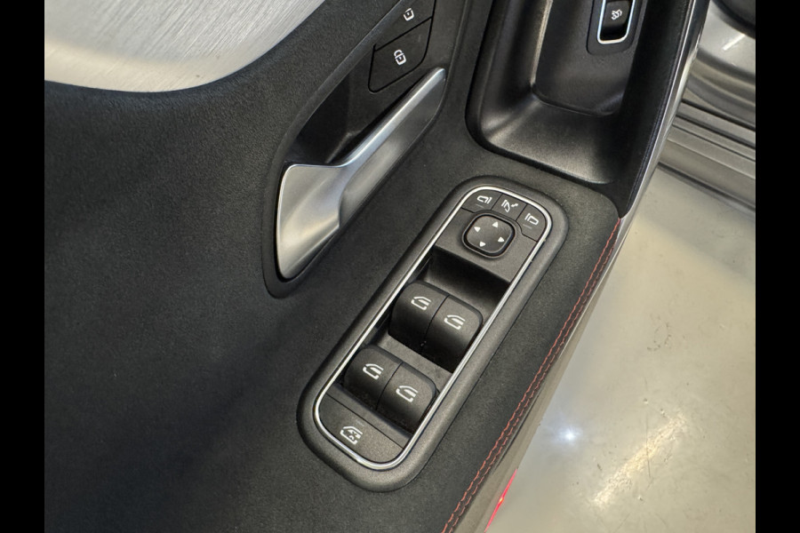 Mercedes-Benz CLA-Klasse 200 Business Solution AMG Automaat | Elektr. trekhaak | Full LED | Camera | Widescreen