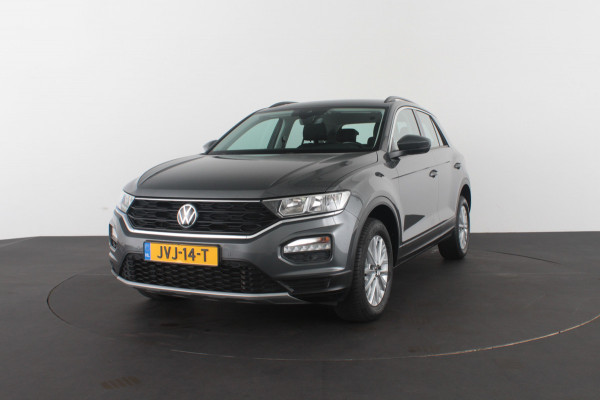 Volkswagen T-Roc 1.0 TSI Style > 110pk/Kleur Indium Grey/Parkeersensoren/navi/All season banden