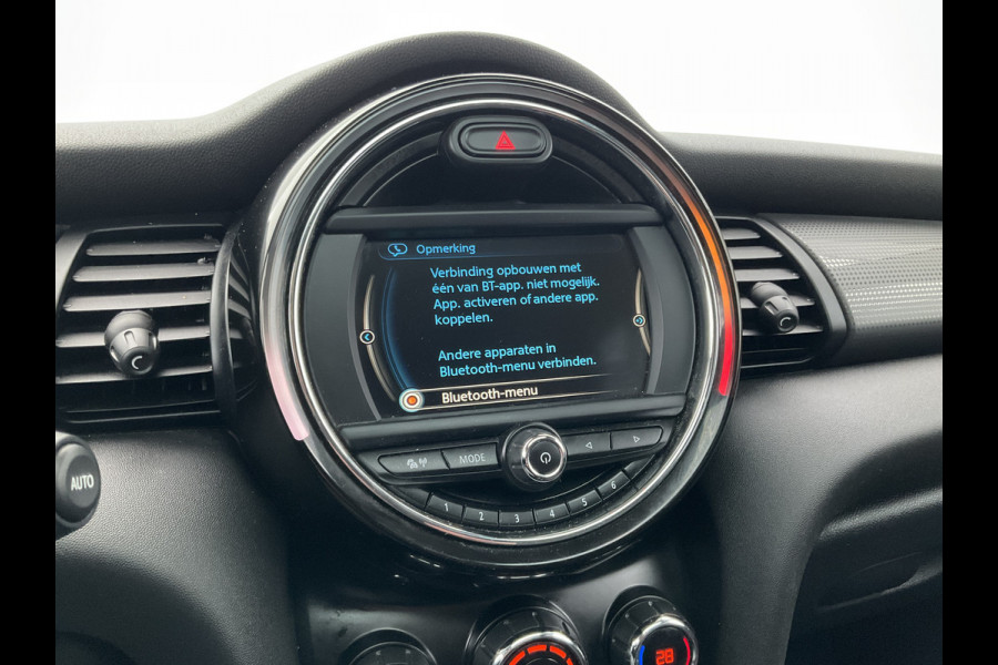 MINI Cooper 1.5 136pk Navi Clima Cruise Pano.dak 5-Deurs Pepper Business