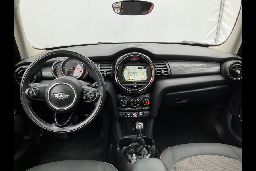 MINI Cooper 1.5 136pk Navi Clima Cruise Pano.dak 5-Deurs Pepper Business