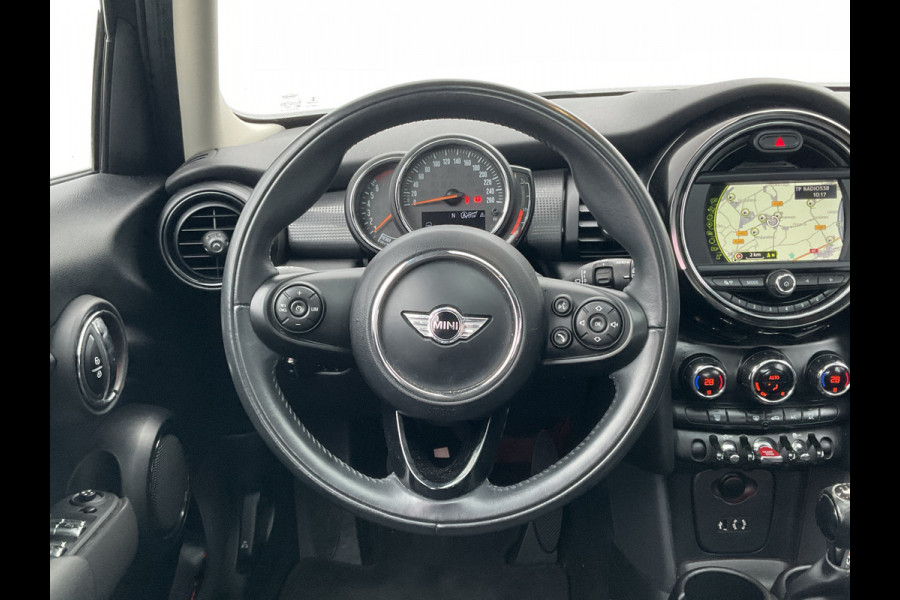 MINI Cooper 1.5 136pk Navi Clima Cruise Pano.dak 5-Deurs Pepper Business