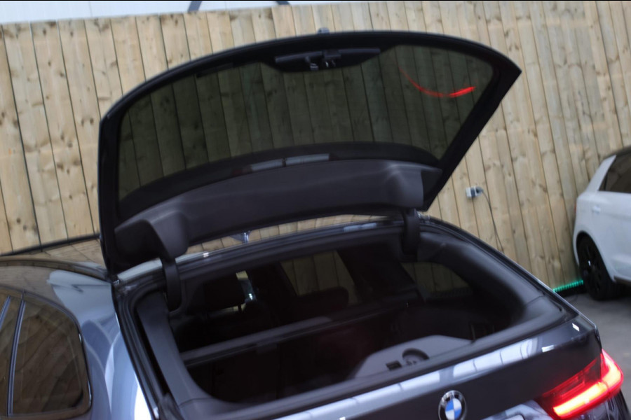 BMW 3 Serie Touring 330e xDrive M-Sport *Pano*H/K*Head-Up*Comforttoegang*