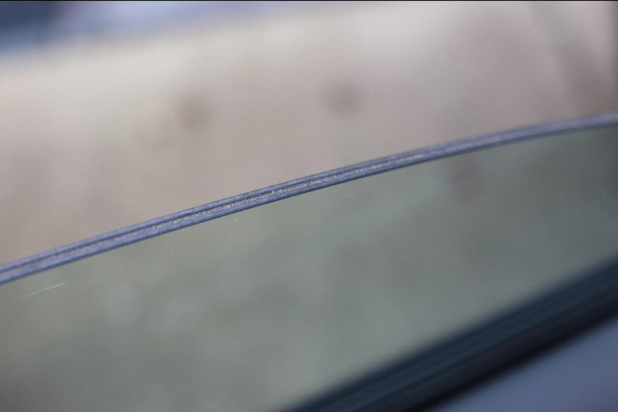 BMW 3 Serie Touring 330e xDrive M-Sport *Pano*H/K*Head-Up*Comforttoegang*