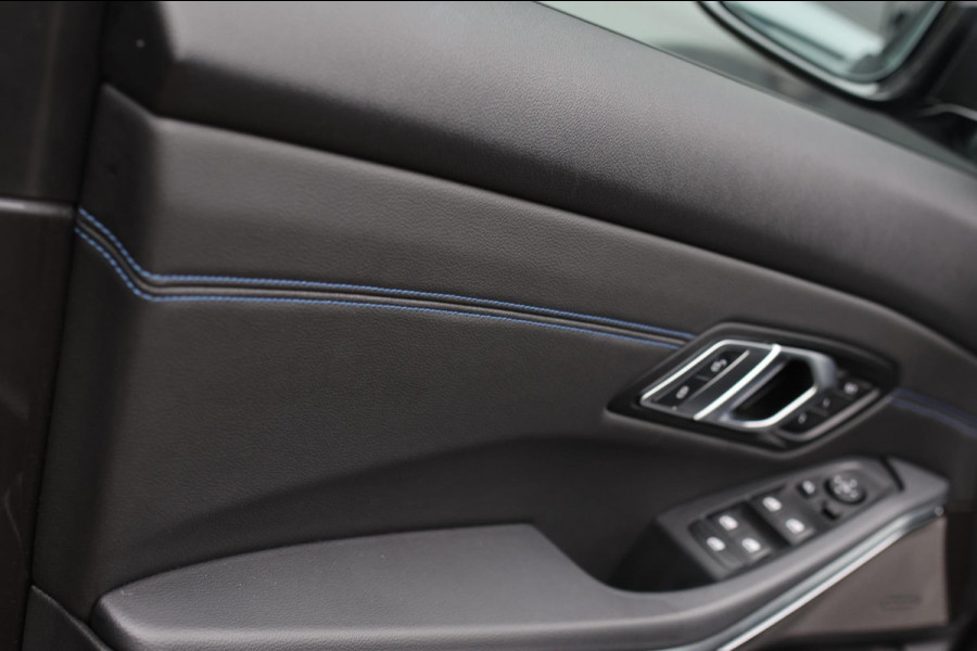 BMW 3 Serie Touring 330e xDrive M-Sport *Pano*H/K*Head-Up*Comforttoegang*