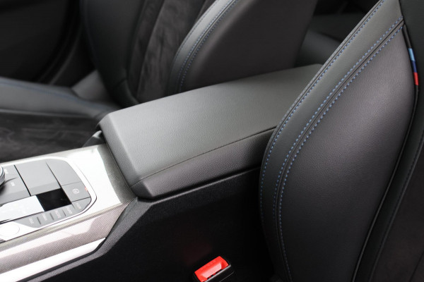 BMW 3 Serie Touring 330e xDrive M-Sport *Pano*H/K*Head-Up*Comforttoegang*
