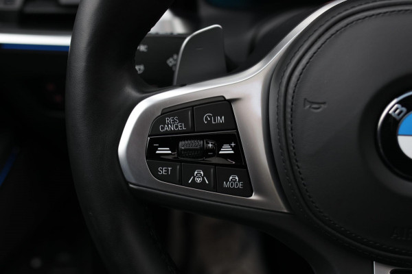 BMW 3 Serie Touring 330e xDrive M-Sport *Pano*H/K*Head-Up*Comforttoegang*