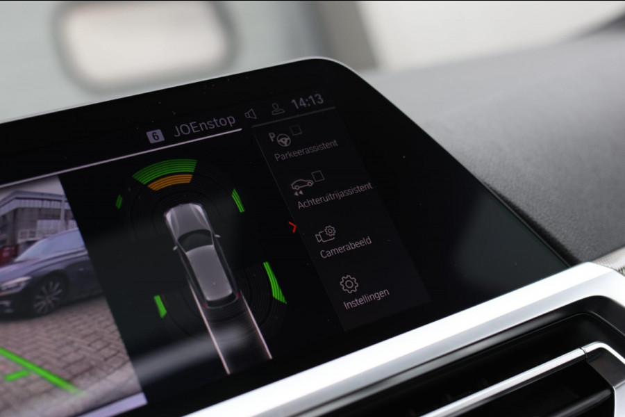 BMW 3 Serie Touring 330e xDrive M-Sport *Pano*H/K*Head-Up*Comforttoegang*