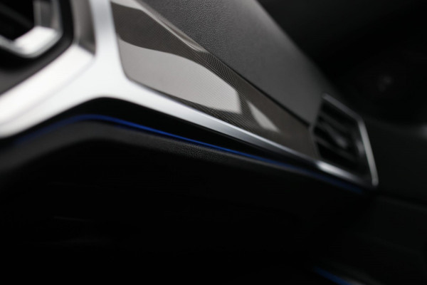 BMW 3 Serie Touring 330e xDrive M-Sport *Pano*H/K*Head-Up*Comforttoegang*