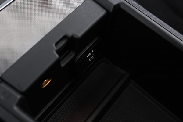 BMW 3 Serie Touring 330e xDrive M-Sport *Pano*H/K*Head-Up*Comforttoegang*