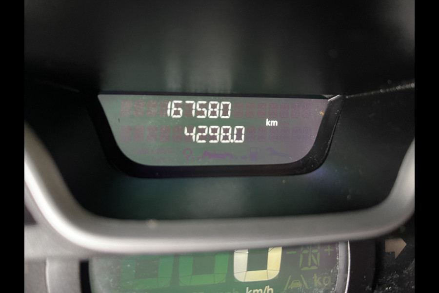 Renault Trafic 2.0 dCi 120pk T29 L2H1 Work Edition / vaste prijs rijklaar € 14.950 ex btw / lease vanaf € 252 / imperial / cruise / airco / navigatie / sidebars / euro 6