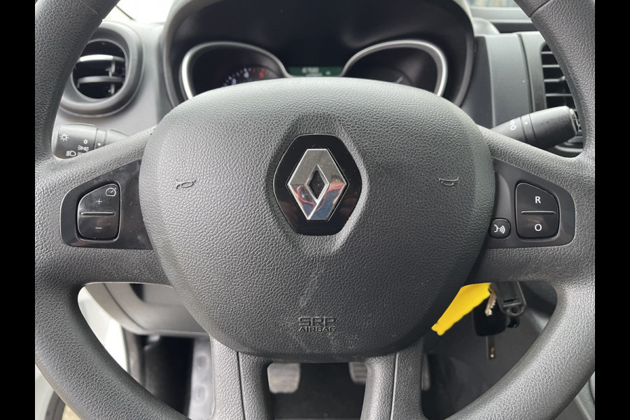Renault Trafic 2.0 dCi 120pk T29 L2H1 Work Edition / vaste prijs rijklaar € 14.950 ex btw / lease vanaf € 252 / imperial / cruise / airco / navigatie / sidebars / euro 6